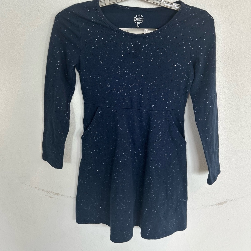 Wonder Nation Girls Navy & Silver Glitter Long Sleeve Dress

Size M